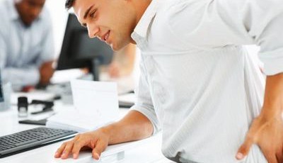 Боль в спине слева