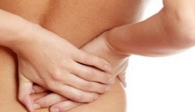 Боль в правом боку со стороны спины